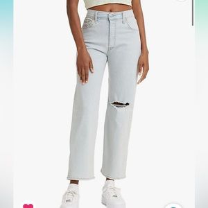 Levi’s women’s rib cage straight ankle jeans